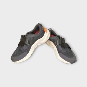 Womens SOREL Kinetic RNEGD Strap Sneaker Gray White Size 8